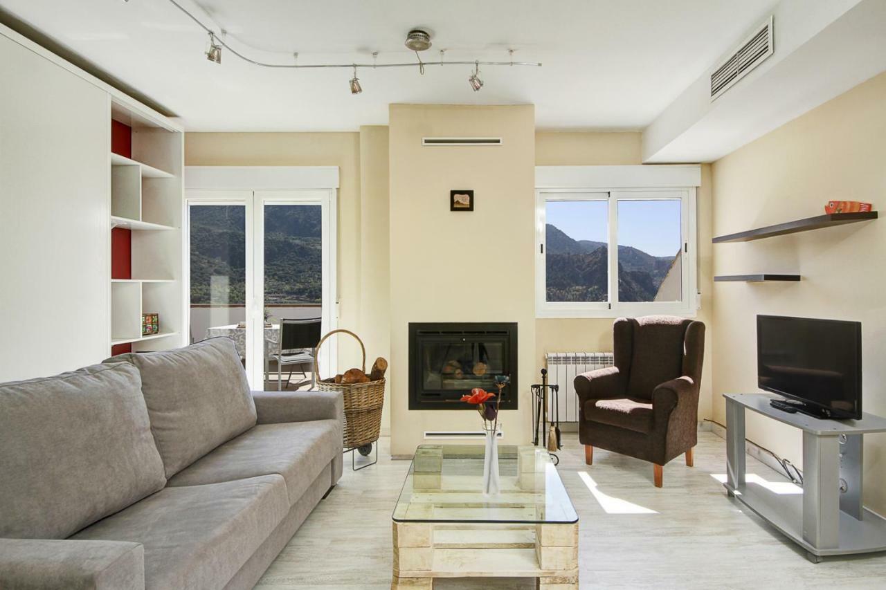 Atico Con Chimenea En Sierra Nevada-Gueejar Sierra Apartment Exterior photo