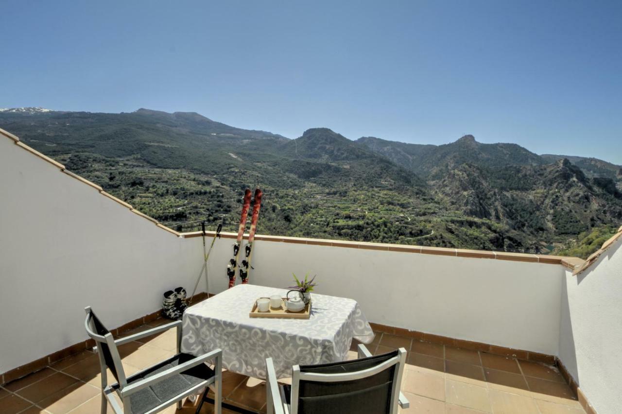 Atico Con Chimenea En Sierra Nevada-Gueejar Sierra Apartment Exterior photo